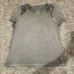 Soft and sexy American eagle shirt